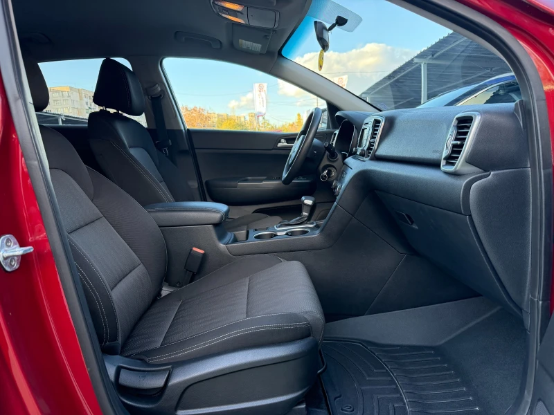 Kia Sportage 2.4 GDI, AWD, снимка 8 - Автомобили и джипове - 52216076