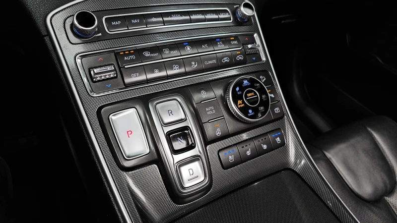 Hyundai Santa fe 2.2 4WD PREMIUM , снимка 8 - Автомобили и джипове - 52575675