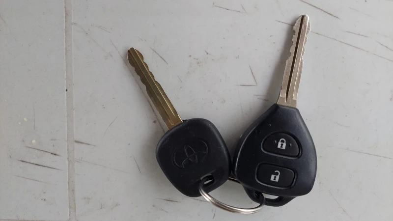Toyota Rav4 2.2 150 4х4 - 16400 лв. - 84978222 | Car24.bg