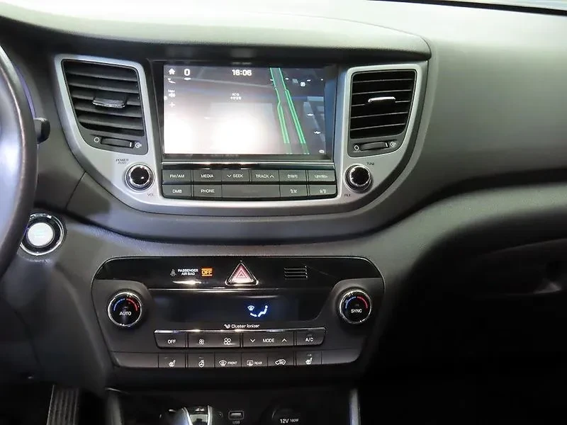 Hyundai Tucson 2.0 - САМО 30% АВАНС, снимка 11 - Автомобили и джипове - 56065848