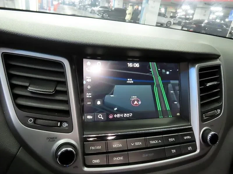 Hyundai Tucson 2.0 - САМО 30% АВАНС, снимка 13 - Автомобили и джипове - 56065848