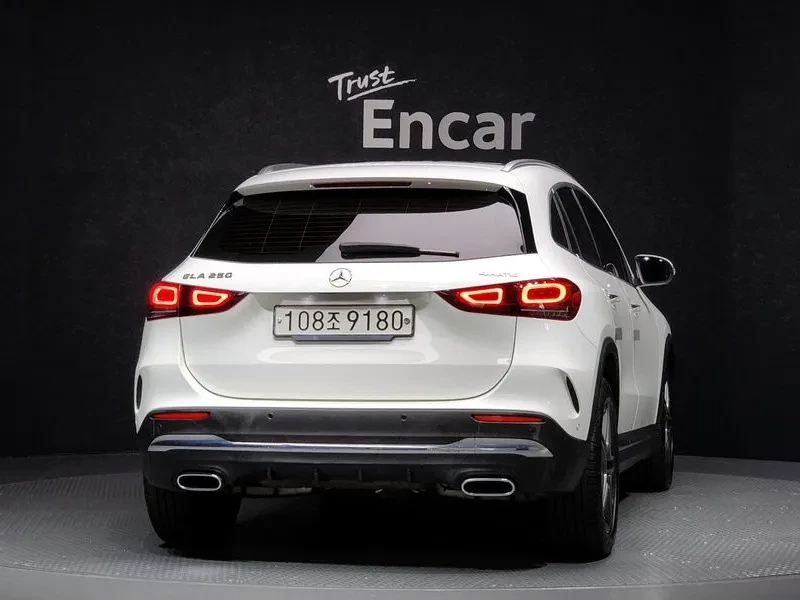 Mercedes-Benz GLA 250  4Matic, снимка 4 - Автомобили и джипове - 56097055