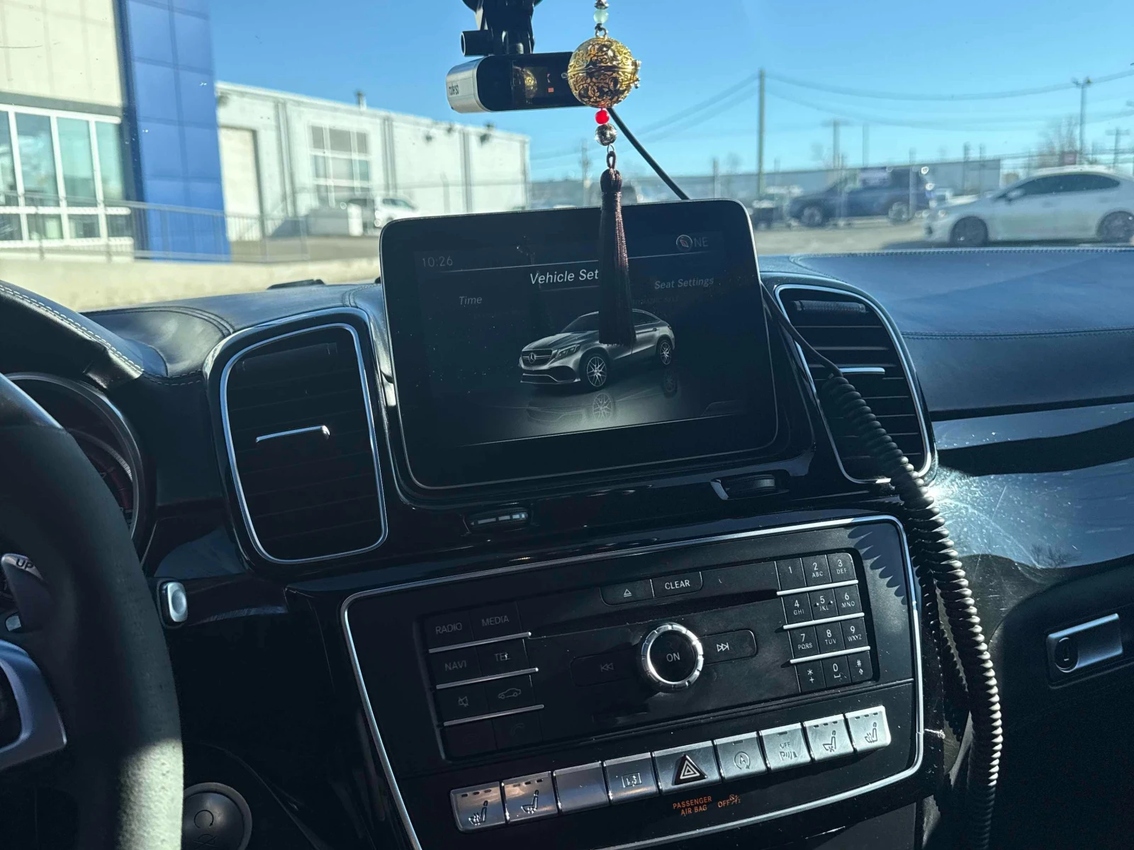 Mercedes-Benz GLE 63 S AMG  * * ОБДУХВАНЕ * * ШИТО ТАБЛО * * СЕРВИЗНА ИСТОРИЯ - изображение 10