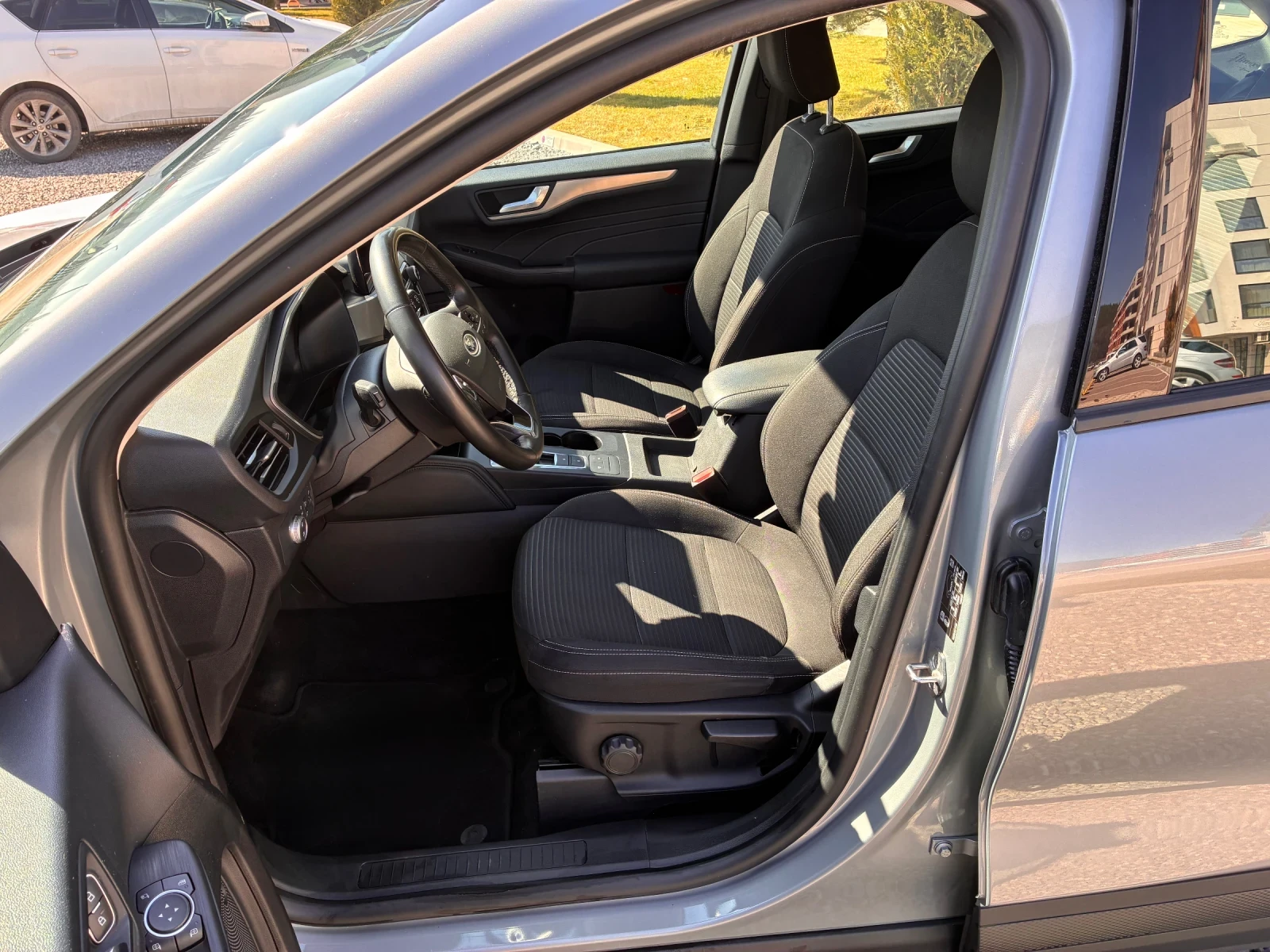 Ford Kuga KUGA 2.5 190 CH FHEV E85 POWERSH TITANIUM , снимка 11 - Автомобили и джипове - 53753721