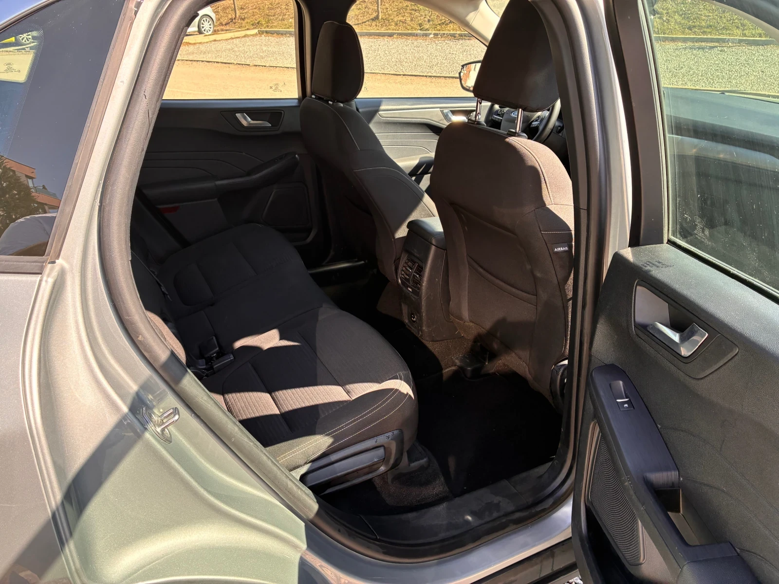 Ford Kuga KUGA 2.5 190 CH FHEV E85 POWERSH TITANIUM , снимка 14 - Автомобили и джипове - 53753721