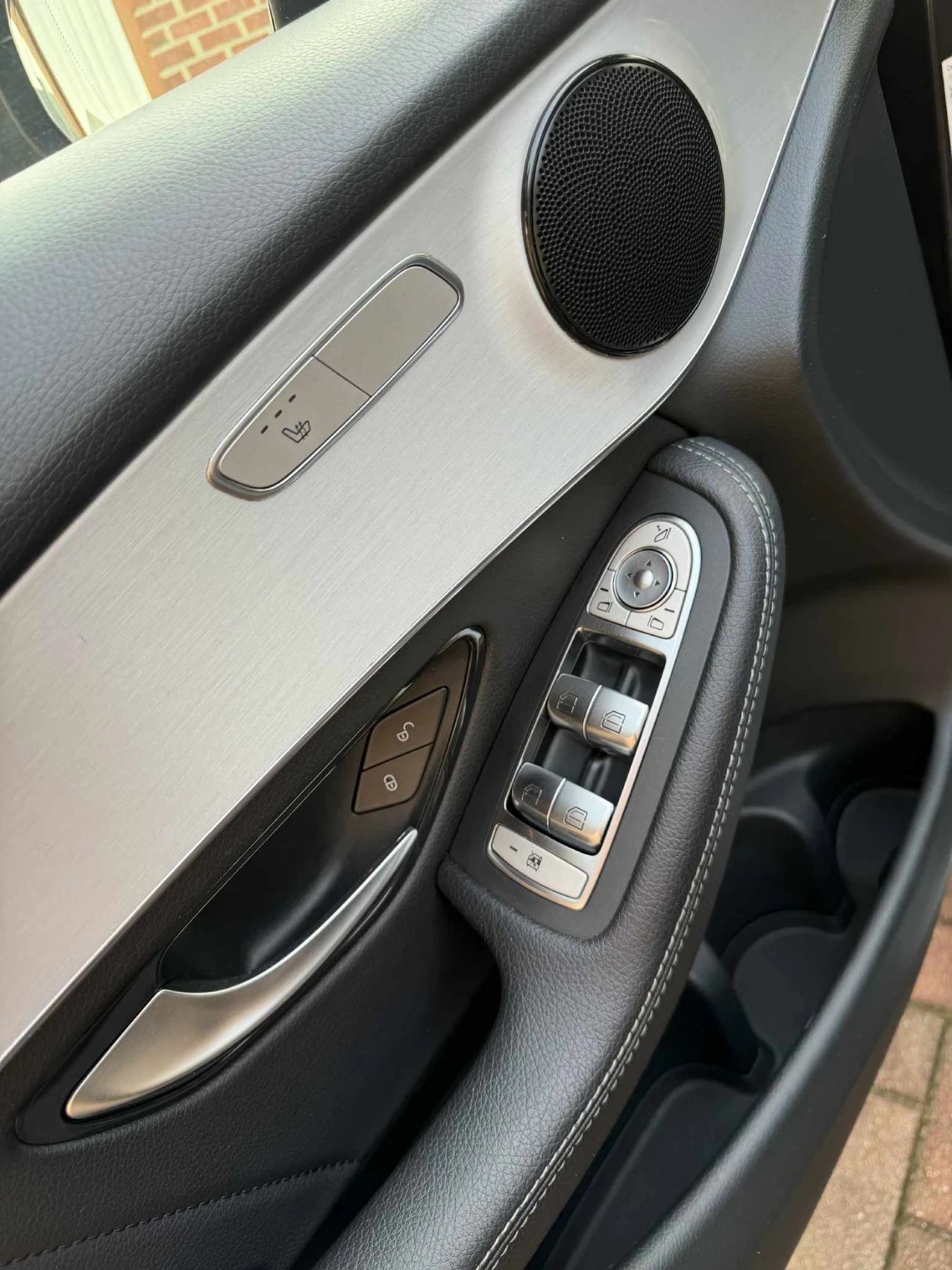 Mercedes-Benz GLC 300, снимка 9 - Автомобили и джипове - 53892127