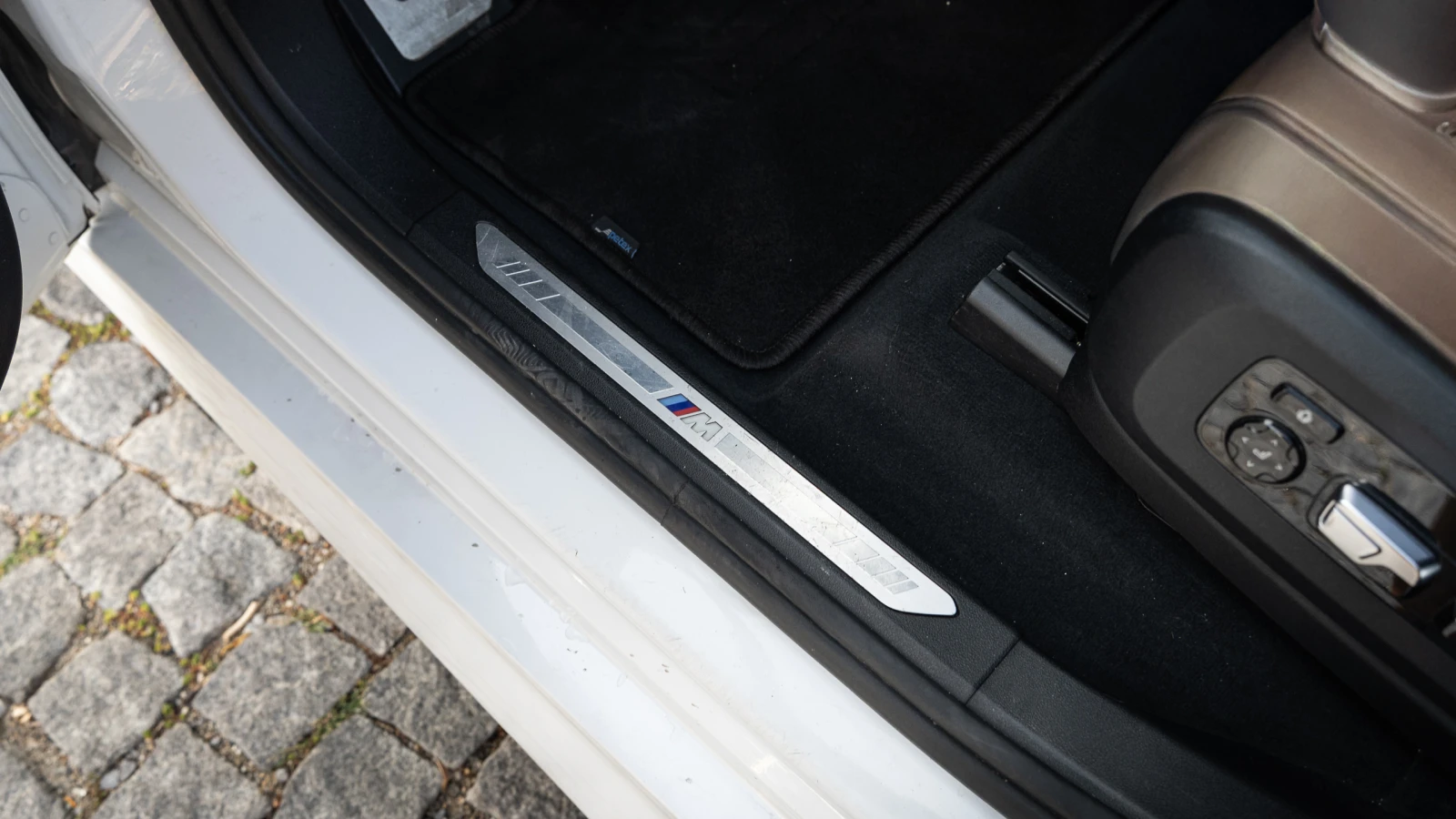 BMW X5 40i B58 Laser 360 Softcl B&W Swarovski MHD Dwnpipe, снимка 14 - Автомобили и джипове - 55349457