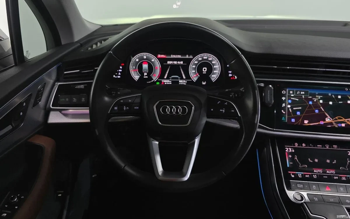 Audi Q7 DIS* 360* Matrix* Pano* , снимка 7 - Автомобили и джипове - 54697478