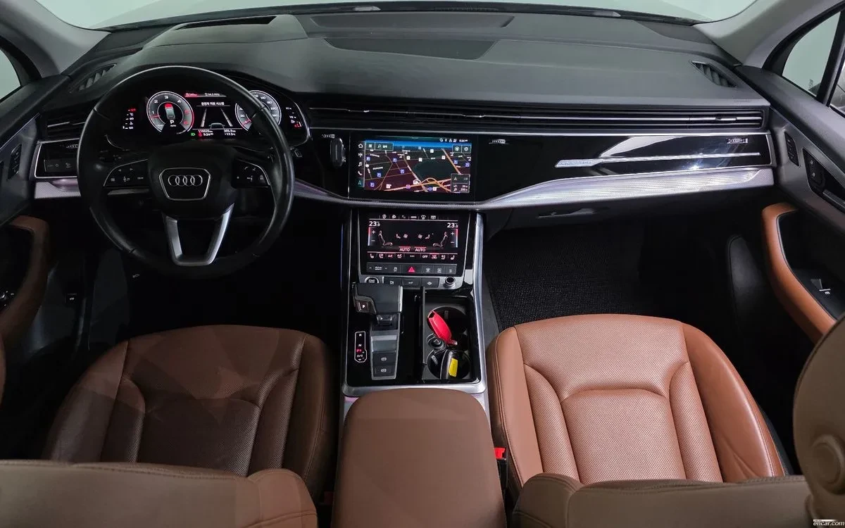Audi Q7 DIS* 360* Matrix* Pano* , снимка 5 - Автомобили и джипове - 54697478