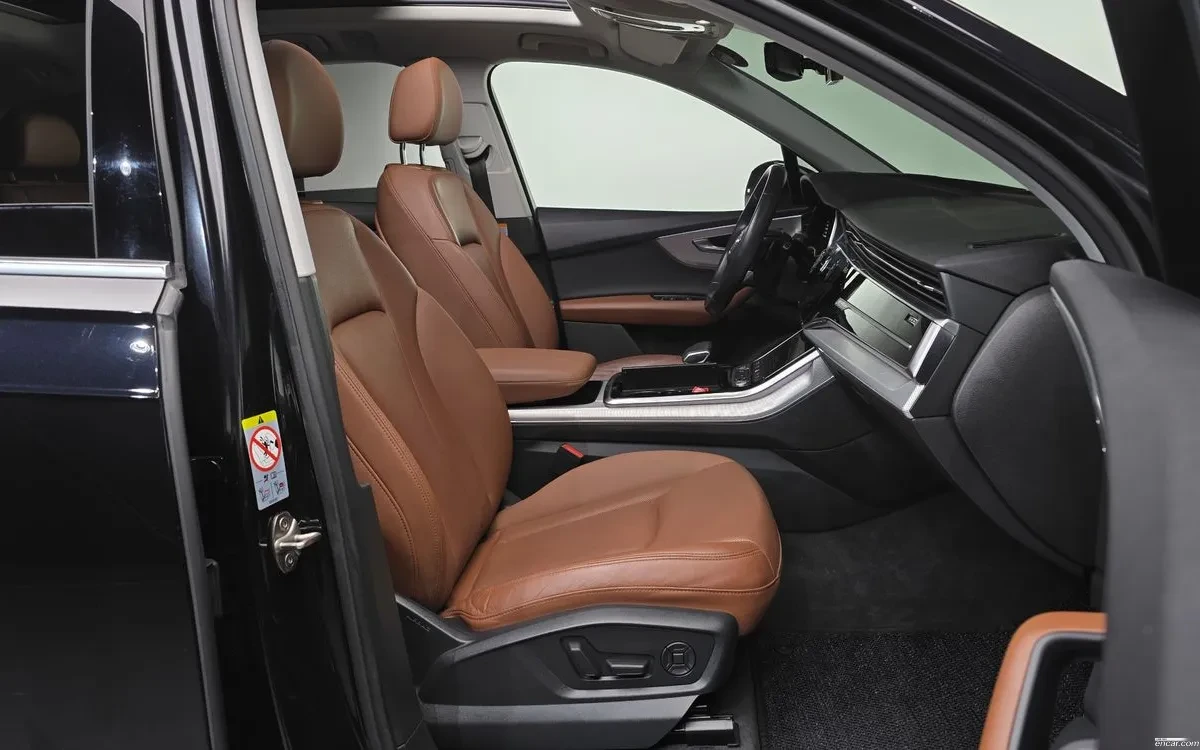 Audi Q7 DIS* 360* Matrix* Pano* , снимка 13 - Автомобили и джипове - 54697478