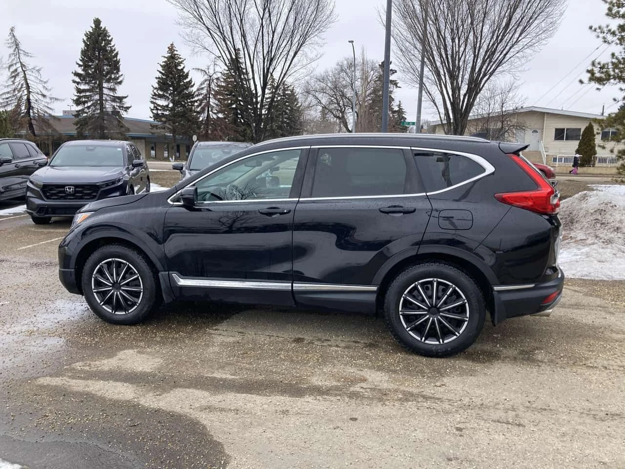 Honda Cr-v * Touring * АВТОКРЕДИТ БЕЗ ПЪРВОНААЛНА ВНОСКА*    , снимка 2 - Автомобили и джипове - 54903402