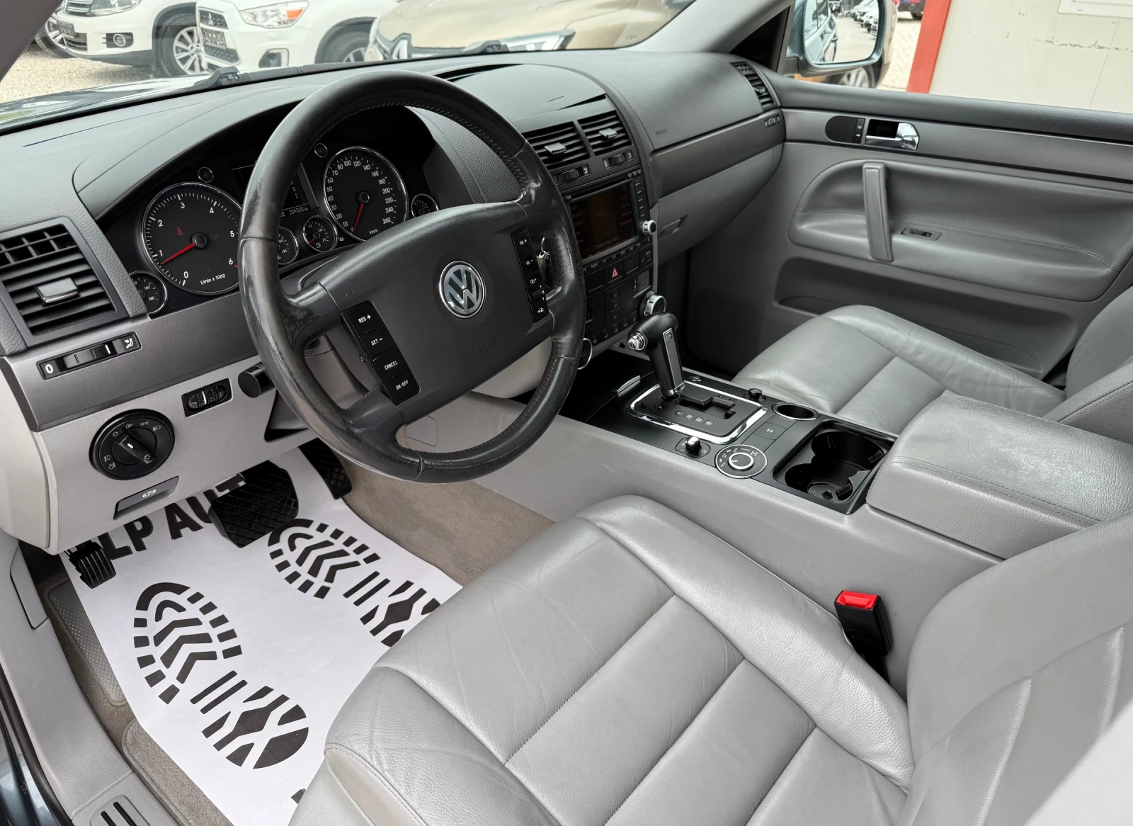 VW Touareg 3.0tdi* 224k.c* ПРУЖИНИ * , снимка 7 - Автомобили и джипове - 55033172