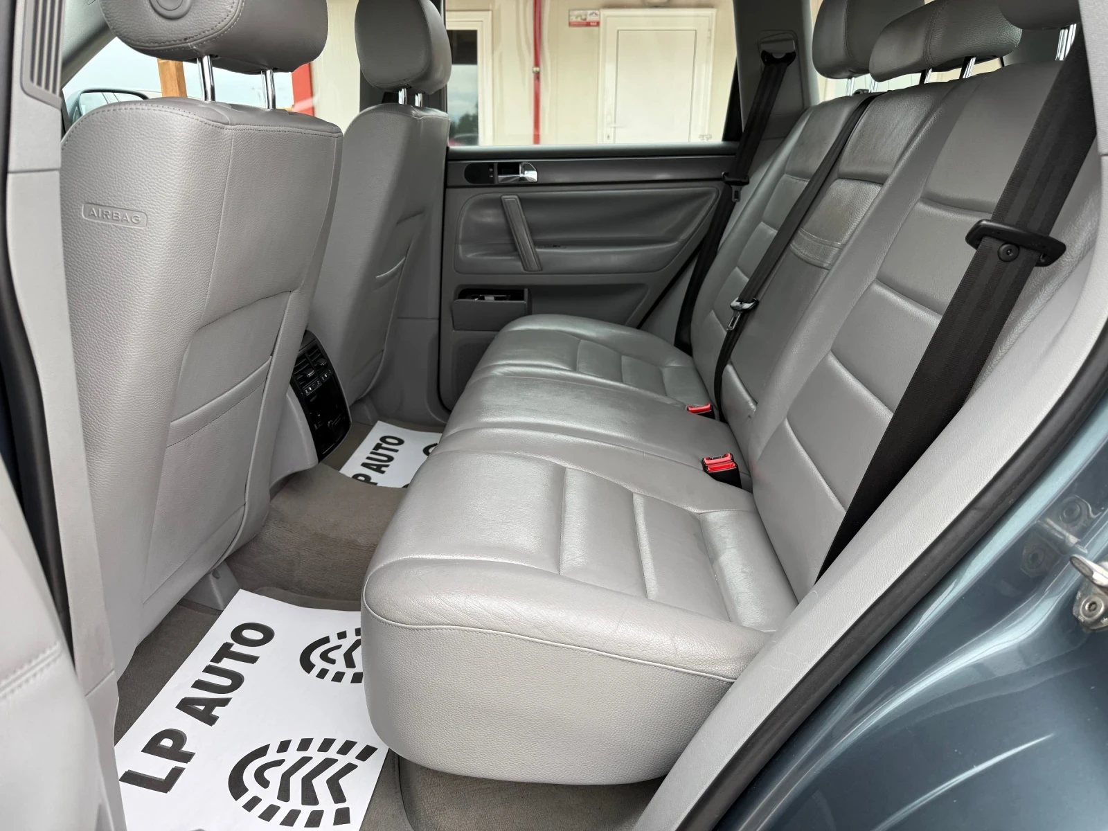 VW Touareg 3.0tdi* 224k.c* ПРУЖИНИ * , снимка 10 - Автомобили и джипове - 55033172