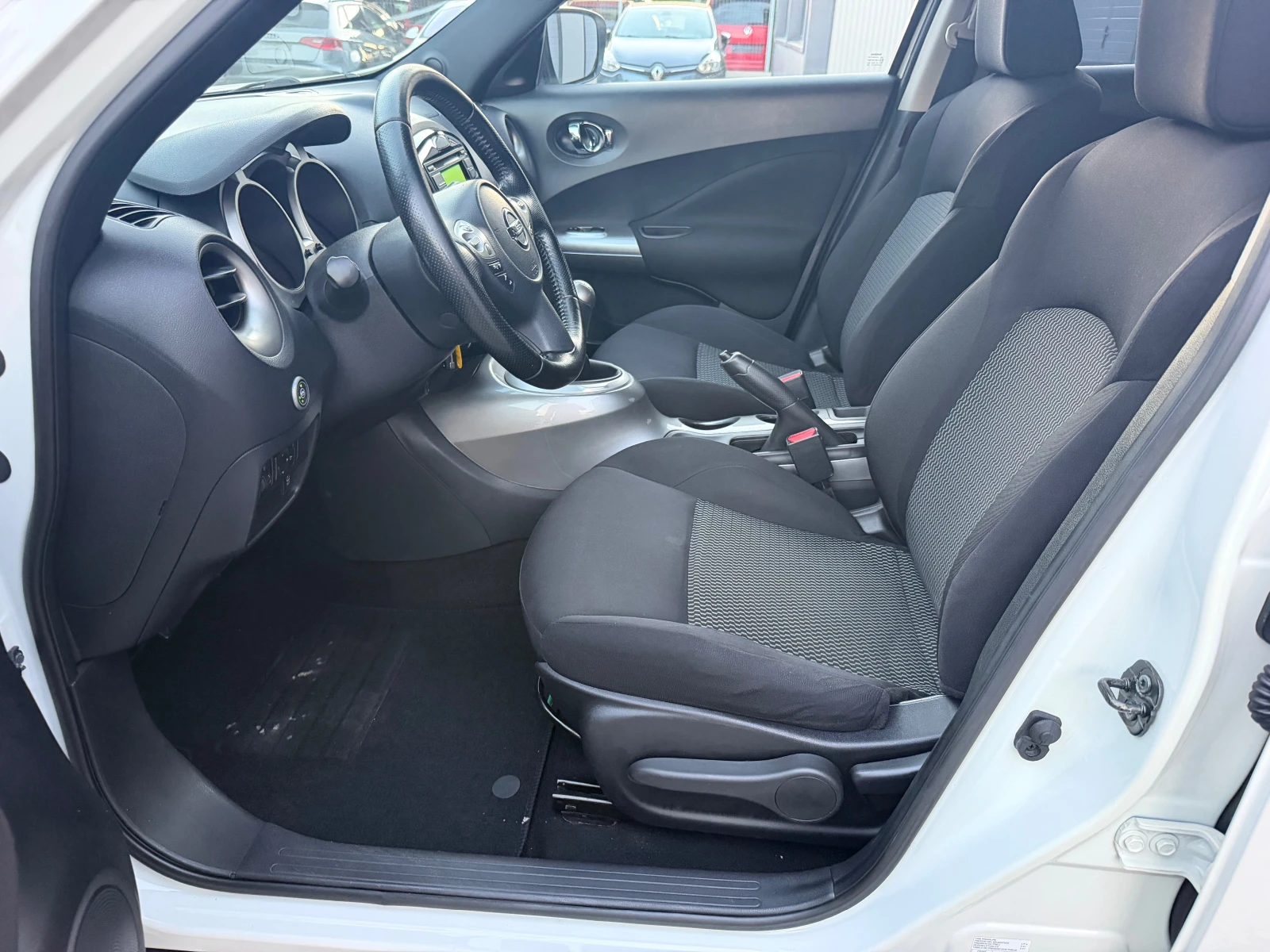 Nissan Juke 1.6BENZIN* GAZ* FACE* TOP, снимка 11 - Автомобили и джипове - 55569606