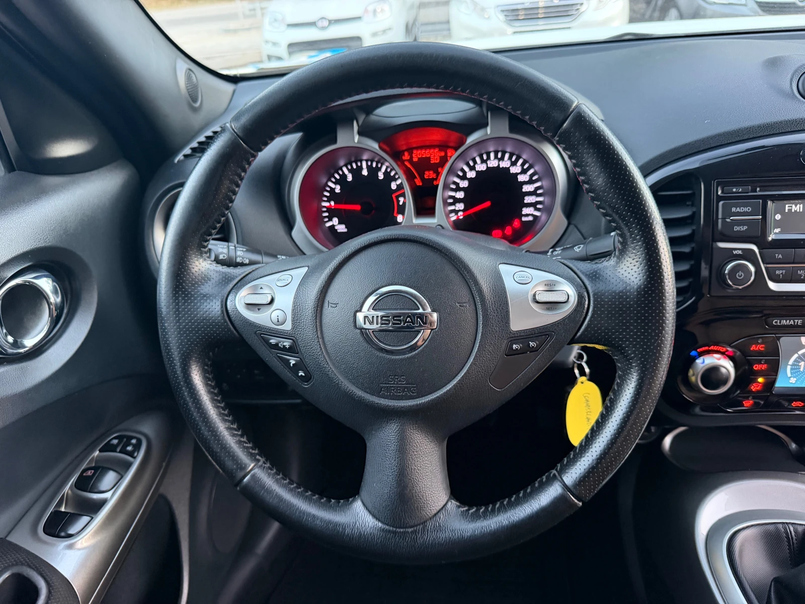 Nissan Juke 1.6BENZIN* GAZ* FACE* TOP, снимка 14 - Автомобили и джипове - 55569606