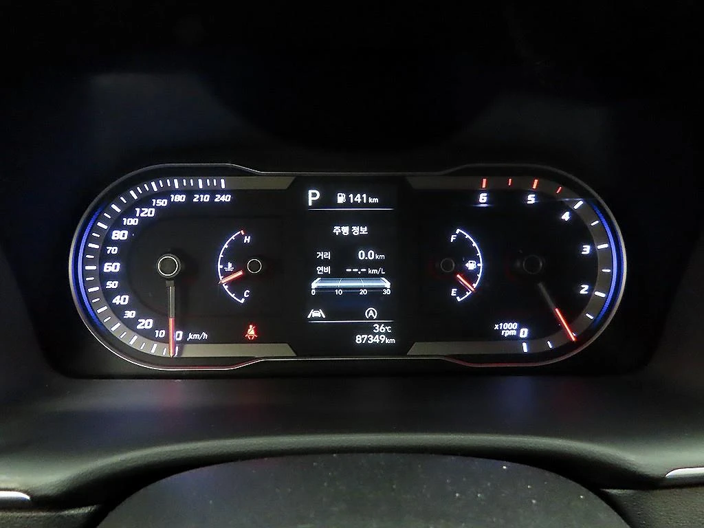 Hyundai Tucson Diesel 2.0 2WD Premium autogeorge.com, снимка 12 - Автомобили и джипове - 55719573