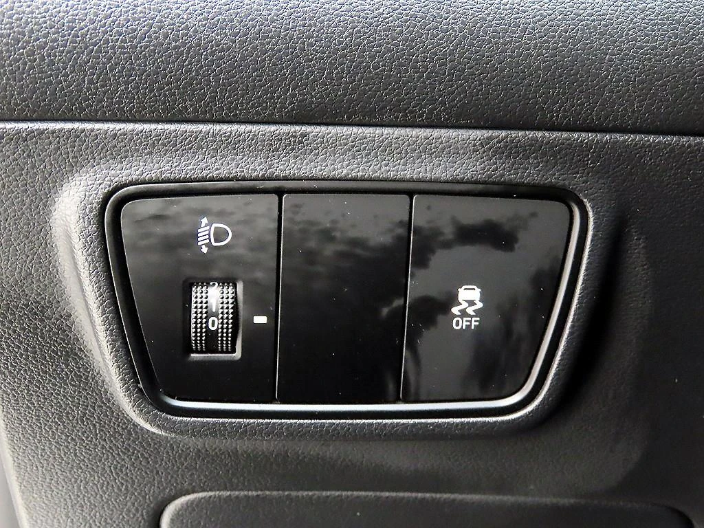 Hyundai Tucson Diesel 2.0 2WD Premium autogeorge.com, снимка 16 - Автомобили и джипове - 55719573