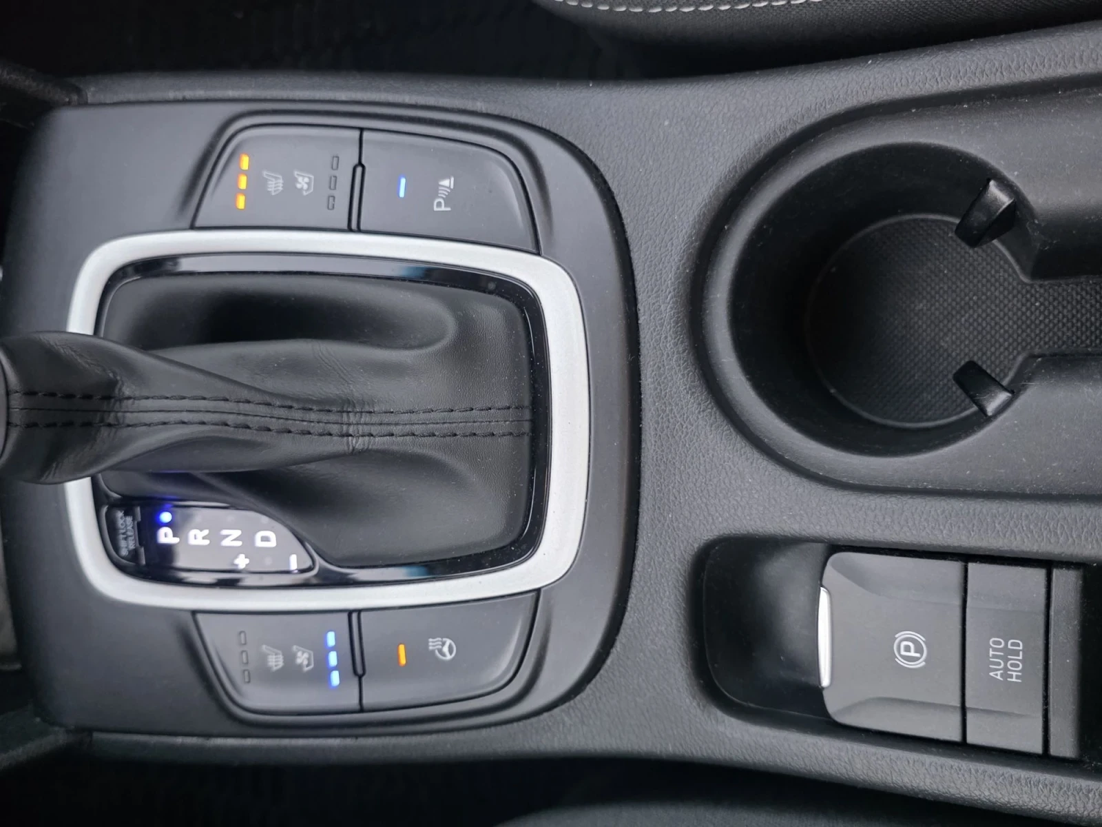 Hyundai Kona 1.6i HEV 141hp GERMANY 92000km, снимка 15 - Автомобили и джипове - 56107251