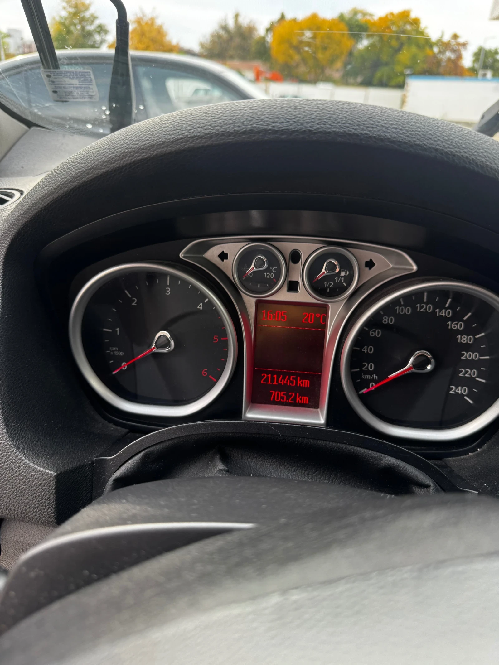 Ford Kuga Titanium, снимка 9 - Автомобили и джипове - 56480007