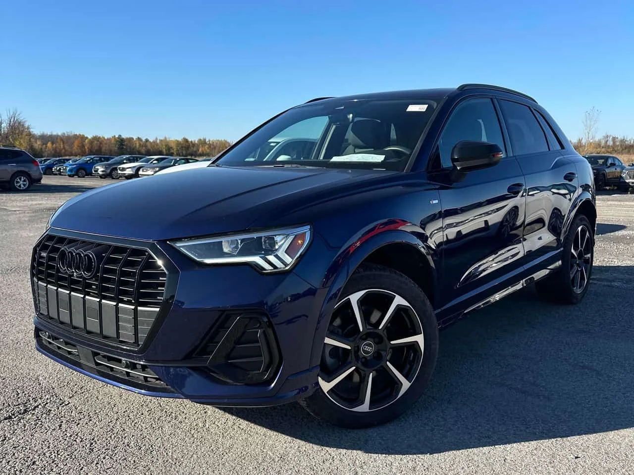 Audi Q3 Technik Black Optic / 360 / Distronic /B&O /
