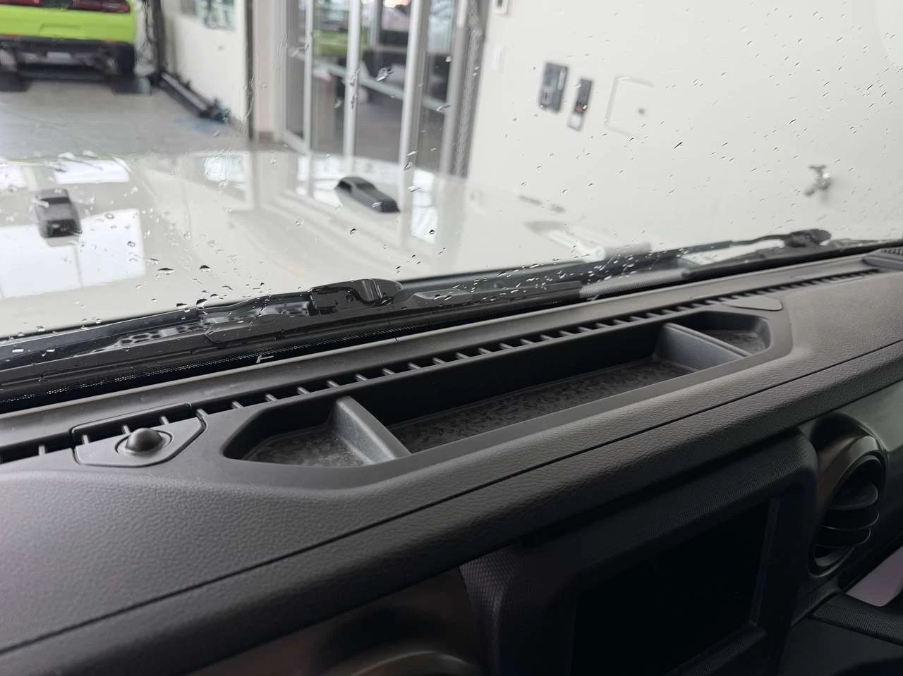 Jeep Wrangler Sport| COLD WEATHER GROUP | APPLE CARPLAY & ANDROI | Mobile.bg � ����������� 16