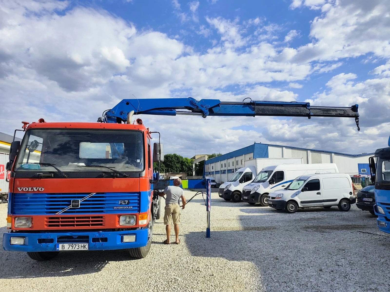 Volvo Fl Кран, снимка 7 - Камиони - 56663356