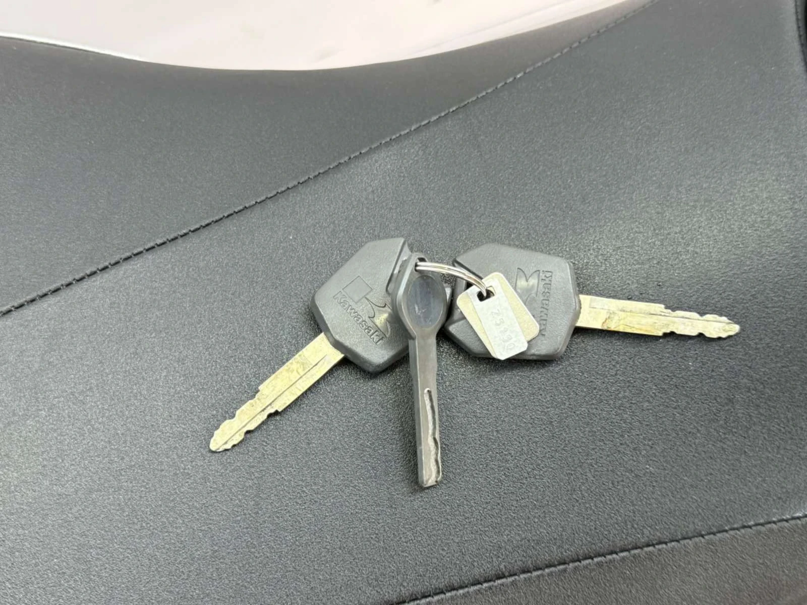 Kawasaki ER �2 | Mobile.bg � ����������� 2