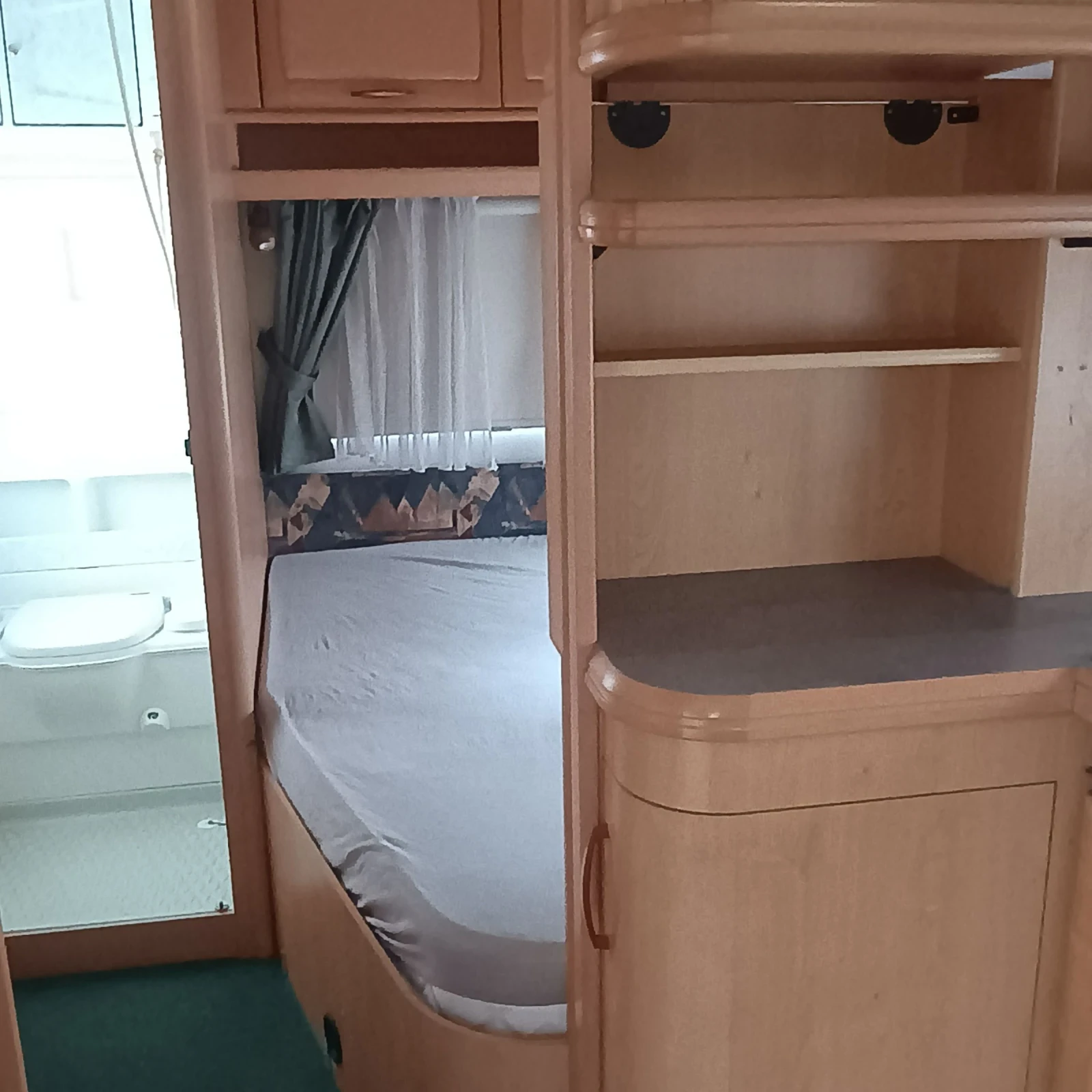 Каравана Hobby 495, снимка 10 - Каравани и кемпери - 54014974