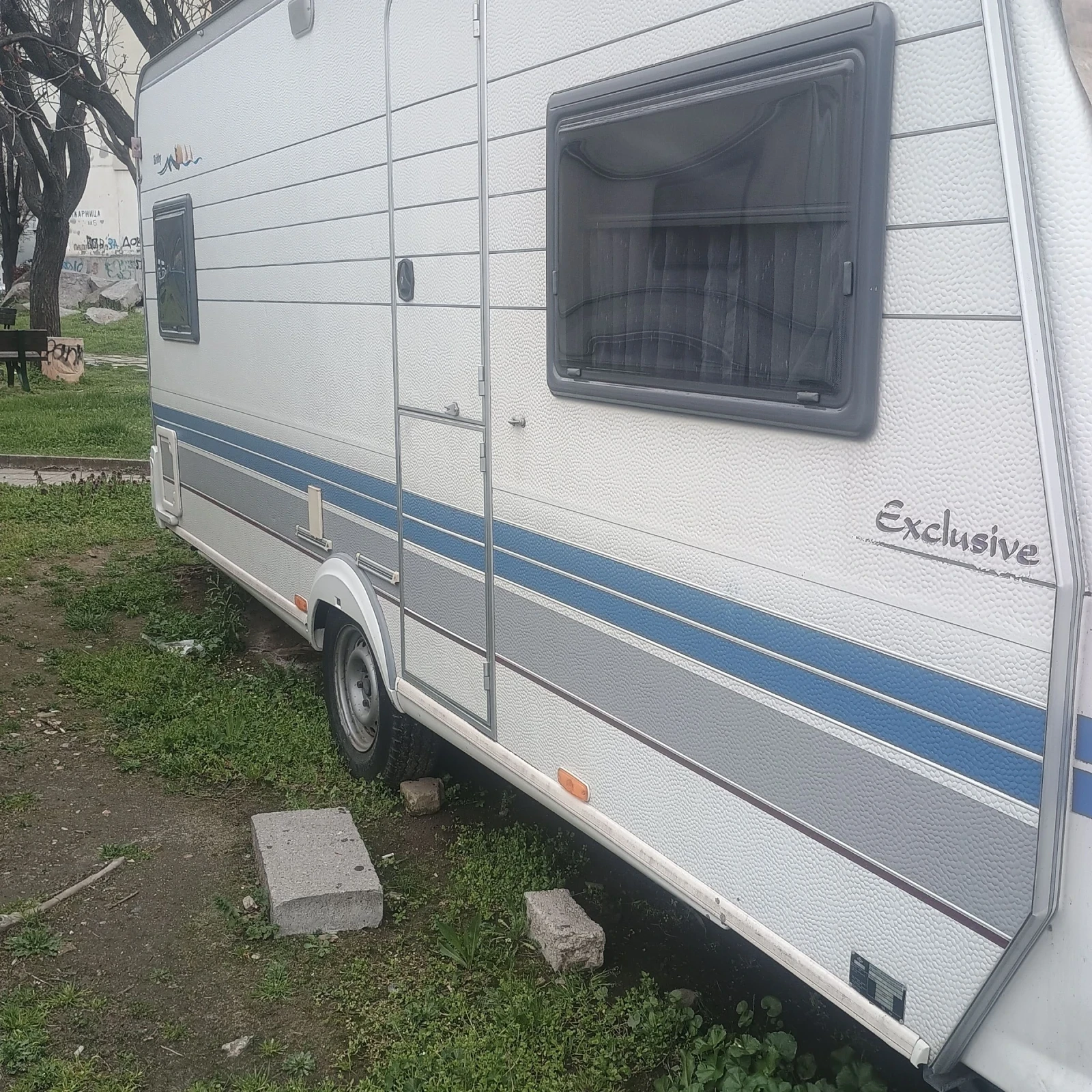 Каравана Hobby 495, снимка 3 - Каравани и кемпери - 54014974