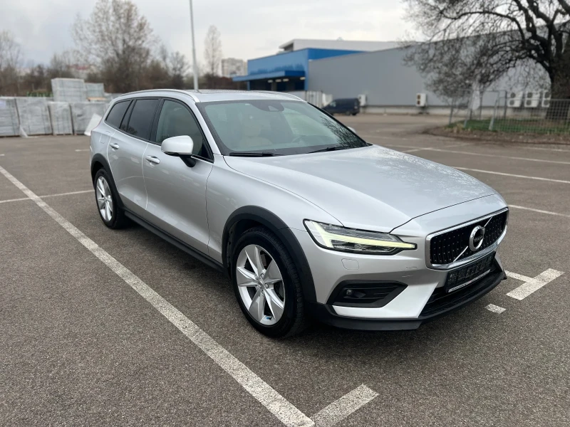 Volvo V60 Cross Country 2.0D AWD, снимка 5 - Автомобили и джипове - 49526281