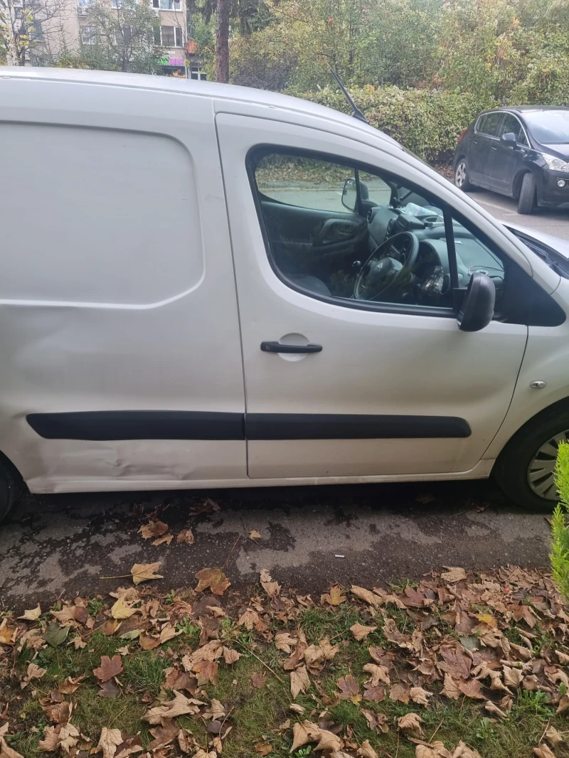 Citroen Berlingo, снимка 4 - Автомобили и джипове - 47443137