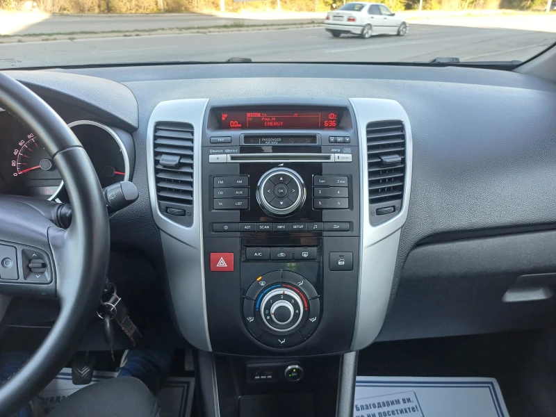 Kia Venga 1.4i  GPL, снимка 12 - Автомобили и джипове - 47640070