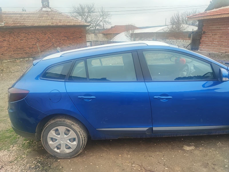 Renault Megane, снимка 3 - Автомобили и джипове - 48248457