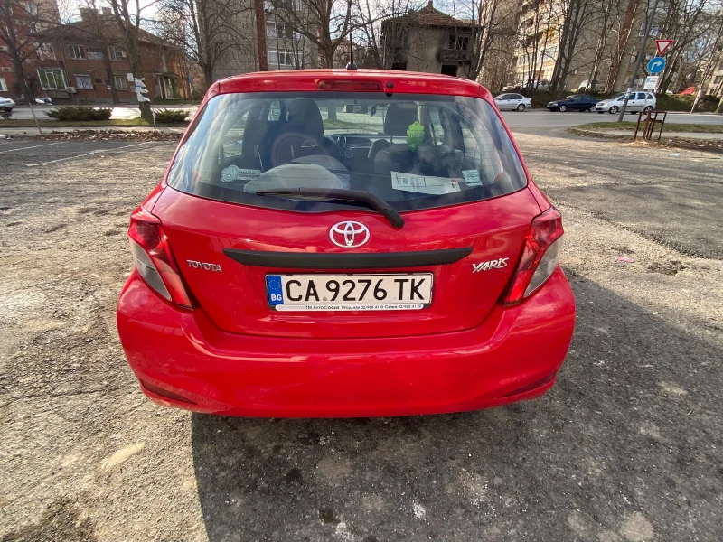 Toyota Yaris, снимка 14 - Автомобили и джипове - 49347598