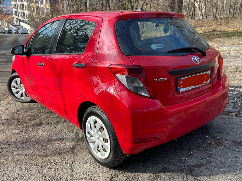 Toyota Yaris, снимка 8 - Автомобили и джипове - 48296060