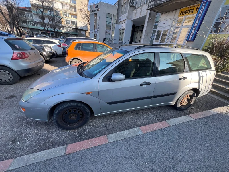 Ford Focus Комби, снимка 2 - Автомобили и джипове - 49062103