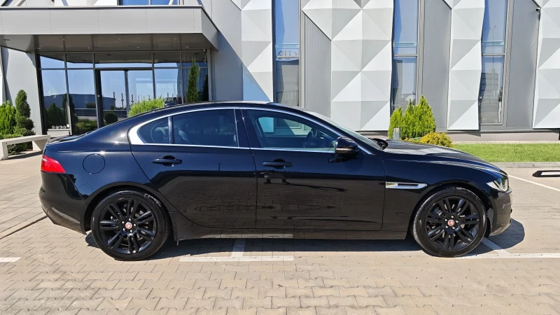 Jaguar XE 2.0d 180kc. sport 157000хил.!!! сервизна история , снимка 7 - Автомобили и джипове - 51584532