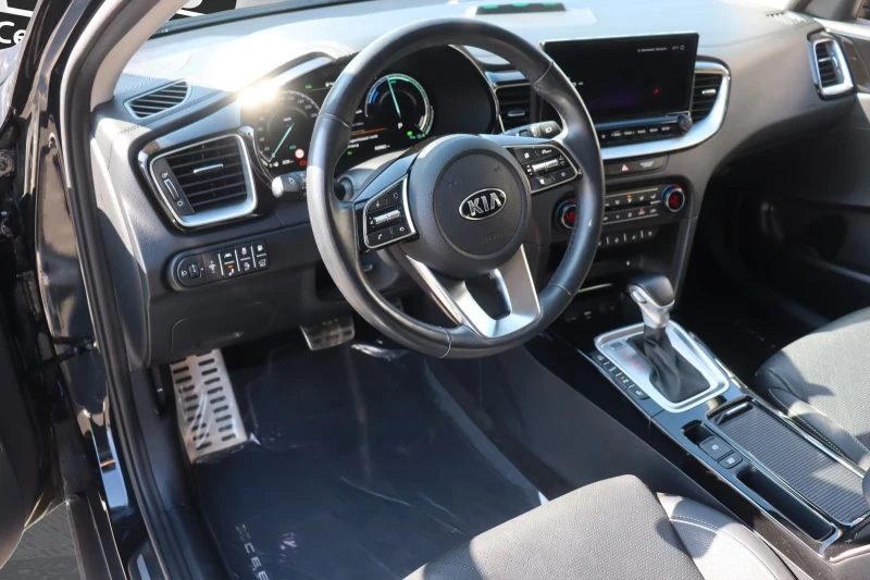 Kia XCeed PHEV1.6/141HP/PLATINUM/PANO/DIGITAL/768v, снимка 11 - Автомобили и джипове - 52197859