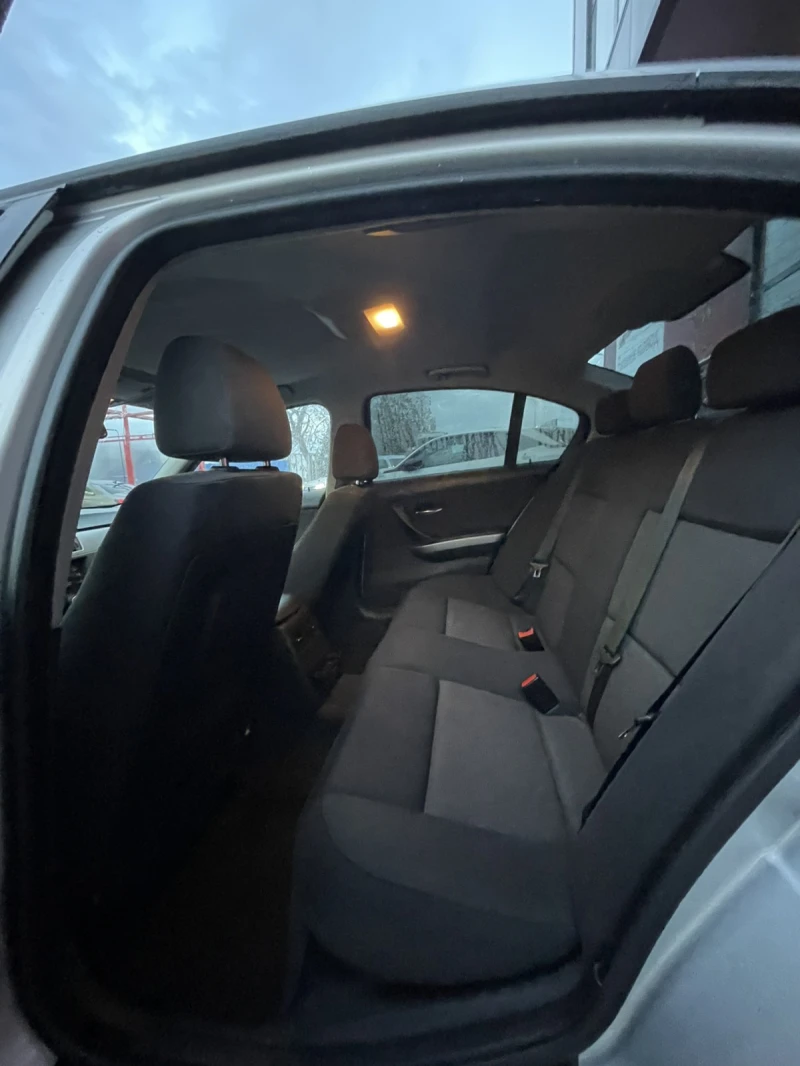 BMW 318, снимка 6 - Автомобили и джипове - 52427074