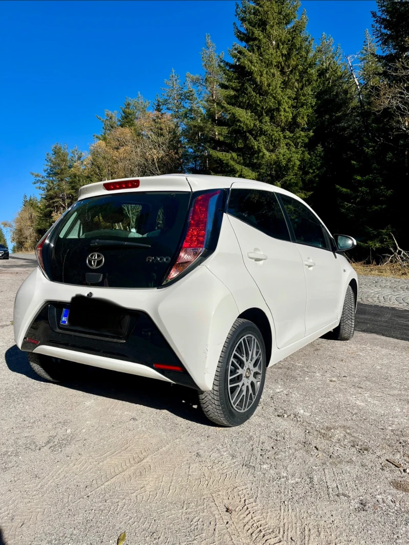 Toyota Aygo 1.0 Automatic, снимка 7 - Автомобили и джипове - 52389348