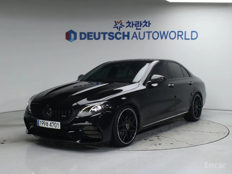 Mercedes-Benz E 200, снимка 2 - Автомобили и джипове - 52875406