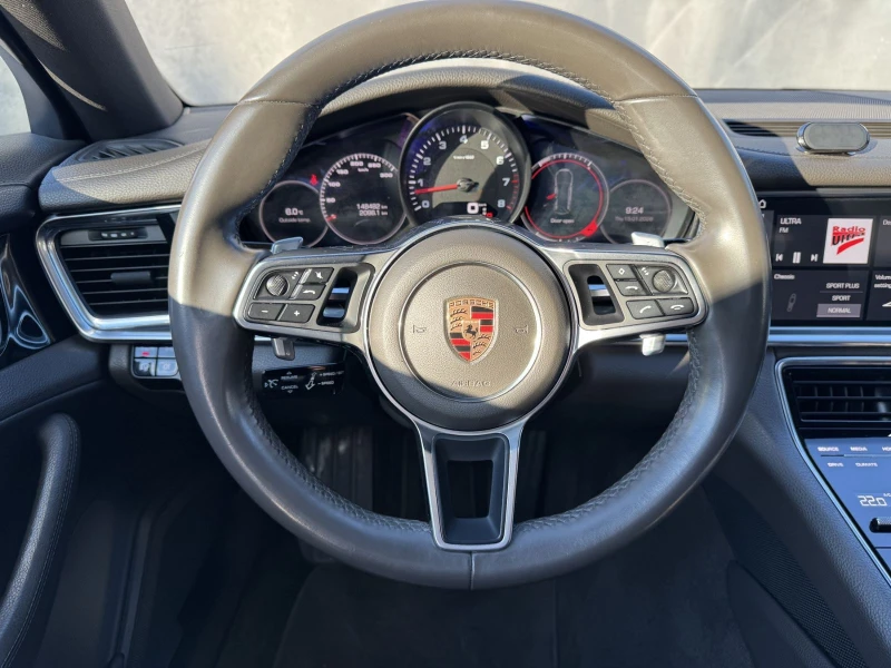 Porsche Panamera 4 3.0 V6, снимка 12 - Автомобили и джипове - 53106359