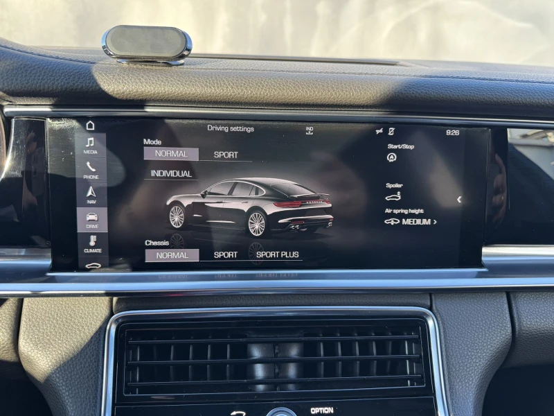 Porsche Panamera 4 3.0 V6, снимка 15 - Автомобили и джипове - 53106359