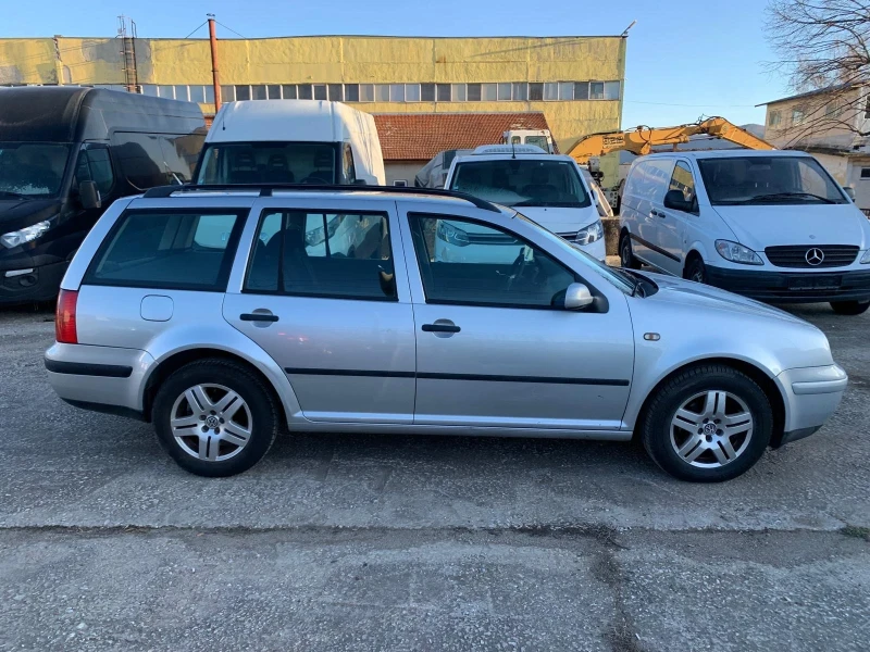 VW Golf 1.9 TDI Климатик, снимка 4 - Автомобили и джипове - 53169059