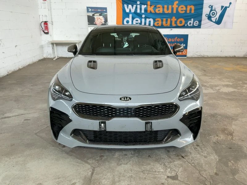 Kia Stinger, снимка 9 - Автомобили и джипове - 54779193