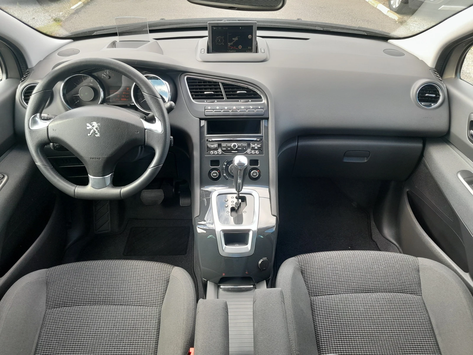 Peugeot 5008 1.6 T 155 - изображение 7