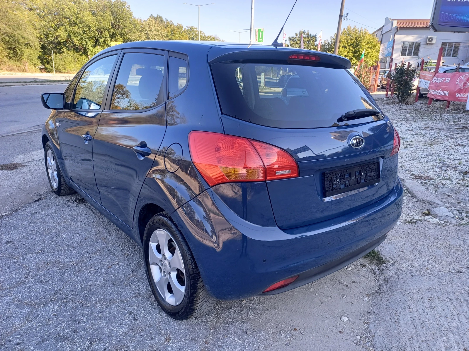 Kia Venga 1.4i  GPL - изображение 7