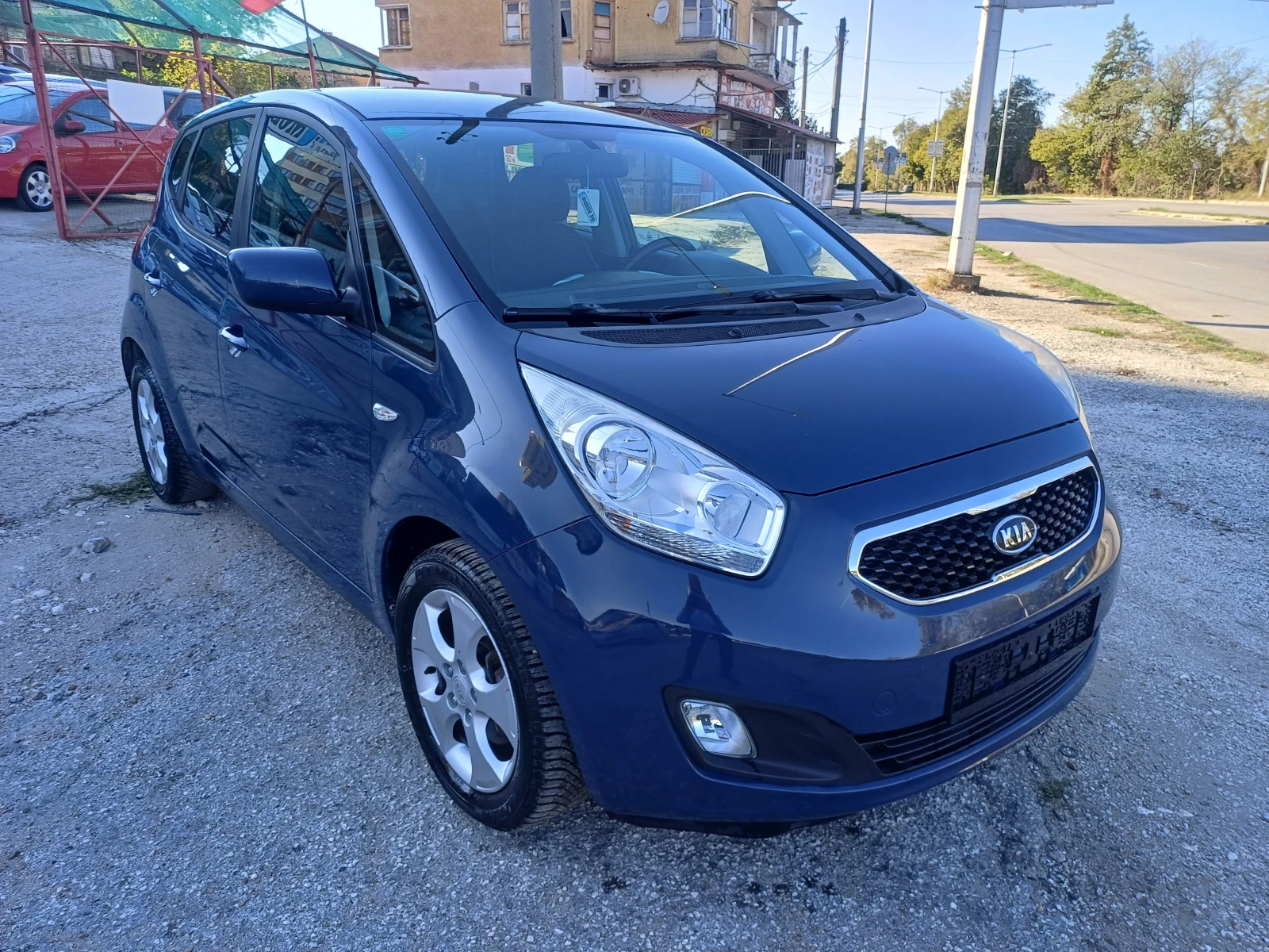 Kia Venga 1.4i  GPL - изображение 3