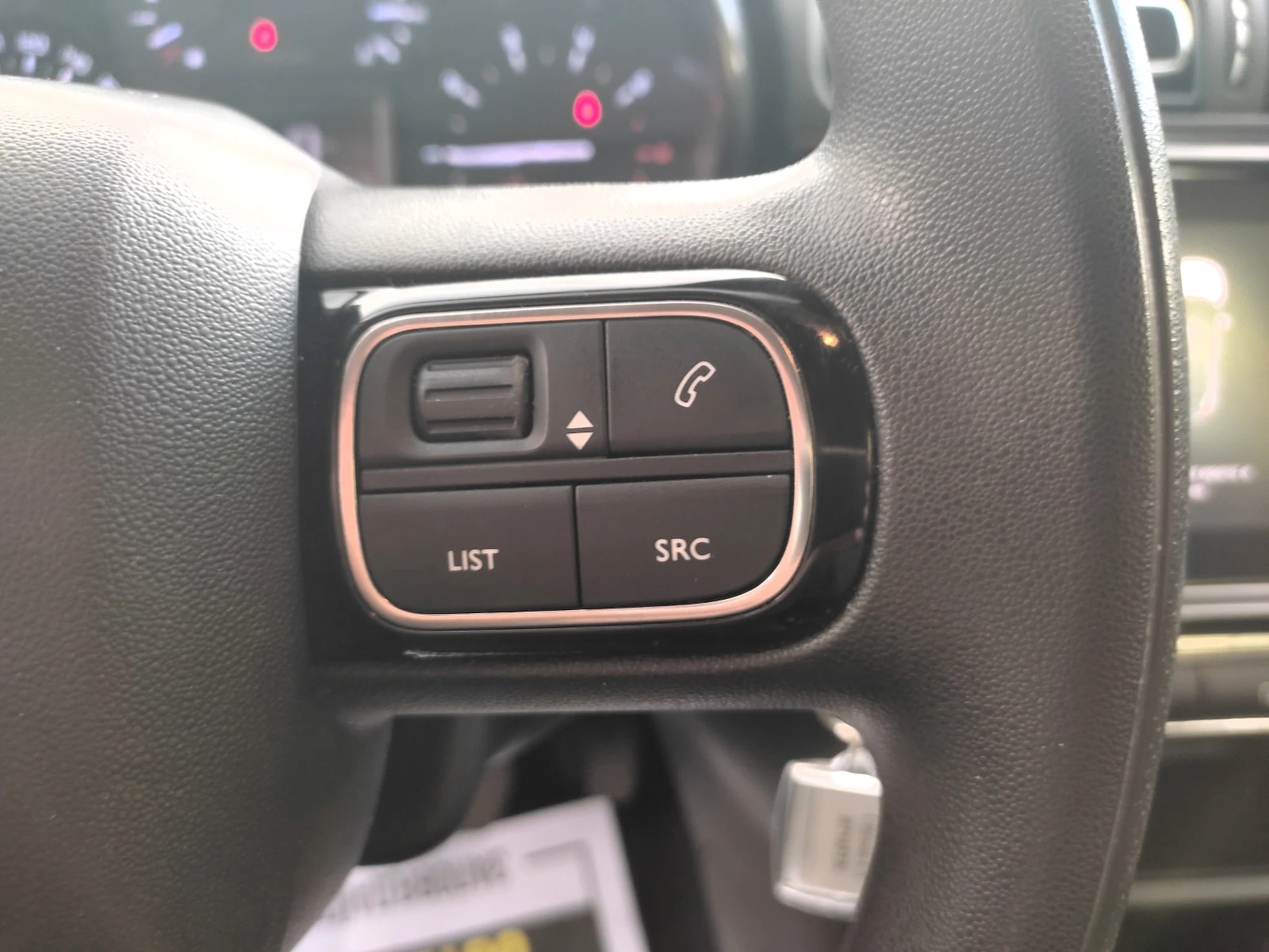 Citroen C3 1.2 PureTech 83 - изображение 9