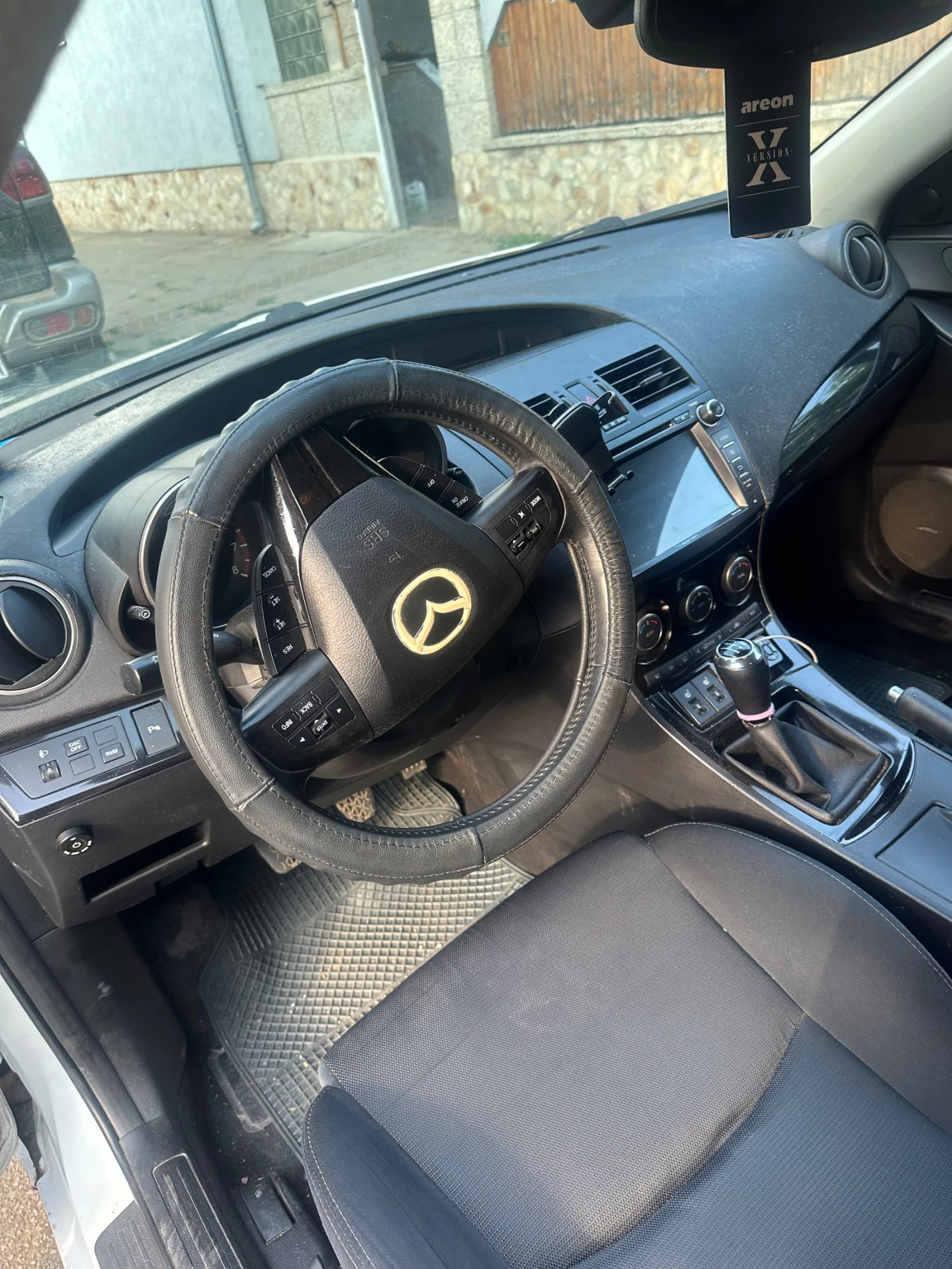 Mazda 3  - изображение 8